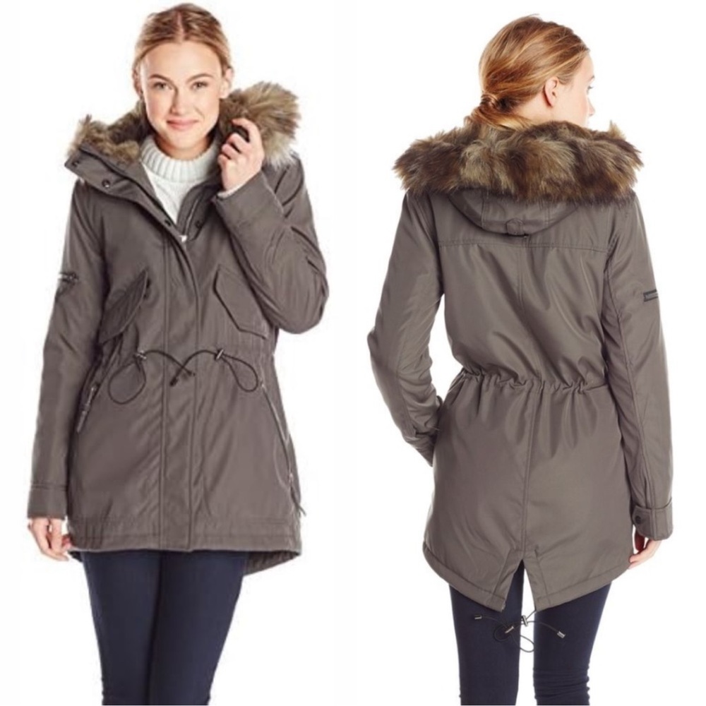 Women 13 NYC GREEN PARKA used in good condition